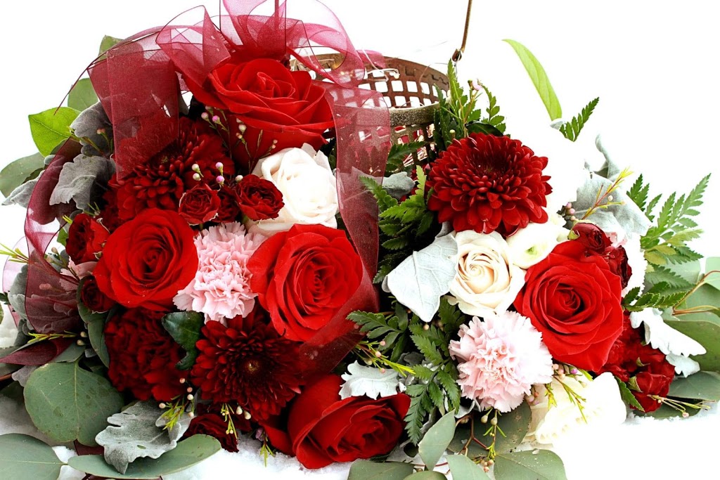 Fleuriste Louis XVI | 101 Rue Principale, Saint-André-Avellin, QC J0V 1W0, Canada | Phone: (819) 983-2715