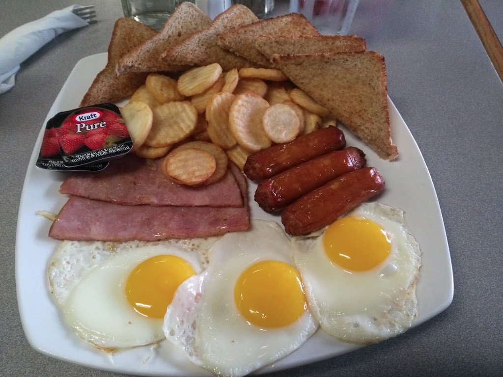 Country Corner Eatery | 357 Durham Rd W, Durham, ON N0G 1R0, Canada | Phone: (519) 369-3000