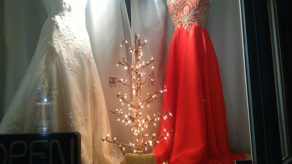 The Fashion Boutique | 33 The Queensway S, Keswick, ON L4P 1Y8, Canada | Phone: (905) 476-1141