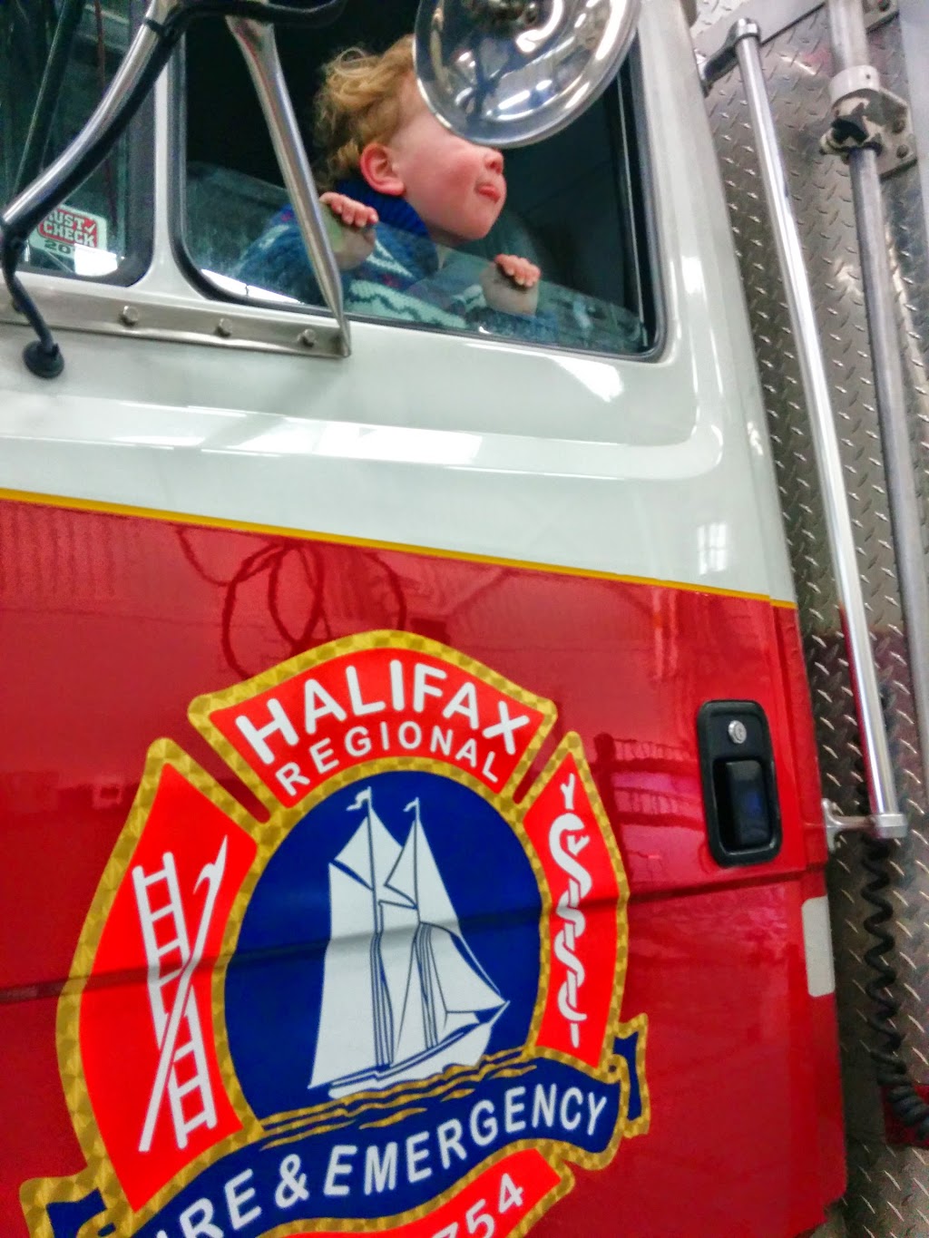 Halifax Regional Fire Service -Station # 12 | 45 Highfield Park Dr, Dartmouth, NS B3A 4S3, Canada