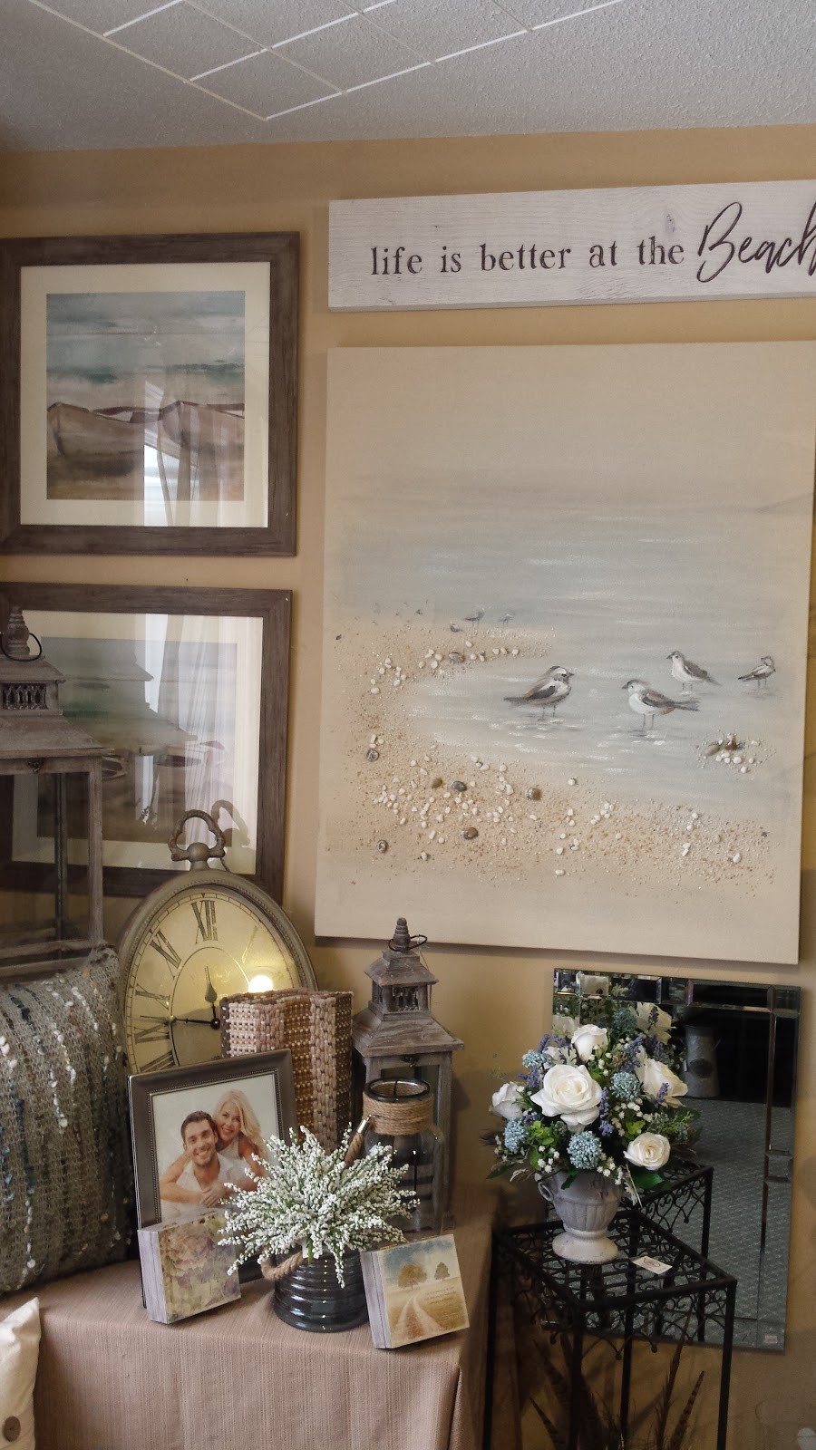 Country Creations Of Mt. Forest | 125 Queen St E, Mount Forest, ON N0G 2L2, Canada | Phone: (519) 323-9981