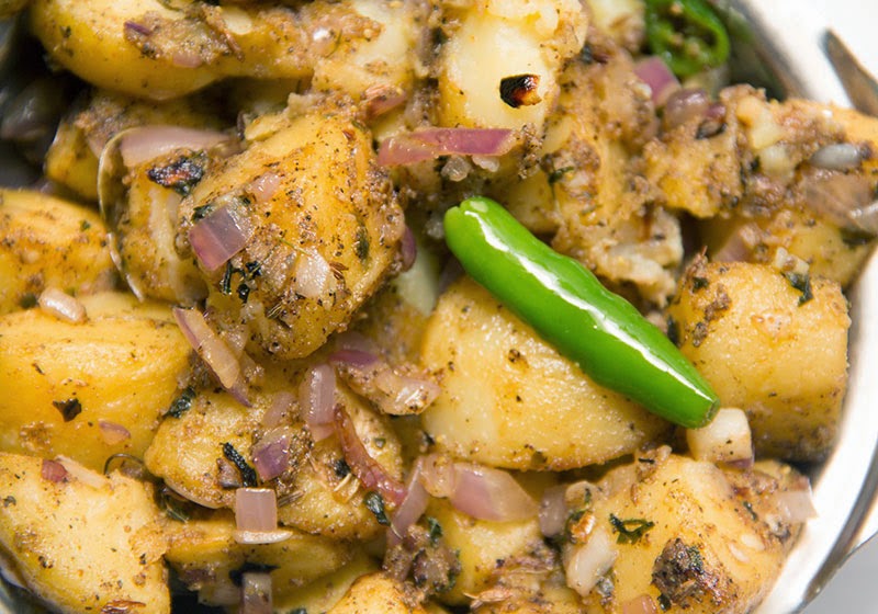 Saravanaa Bhavan | Woodside Square, 1571 Sandhurst Cir Unit 153, Scarborough, ON M1V 1V2, Canada | Phone: (416) 293-7755