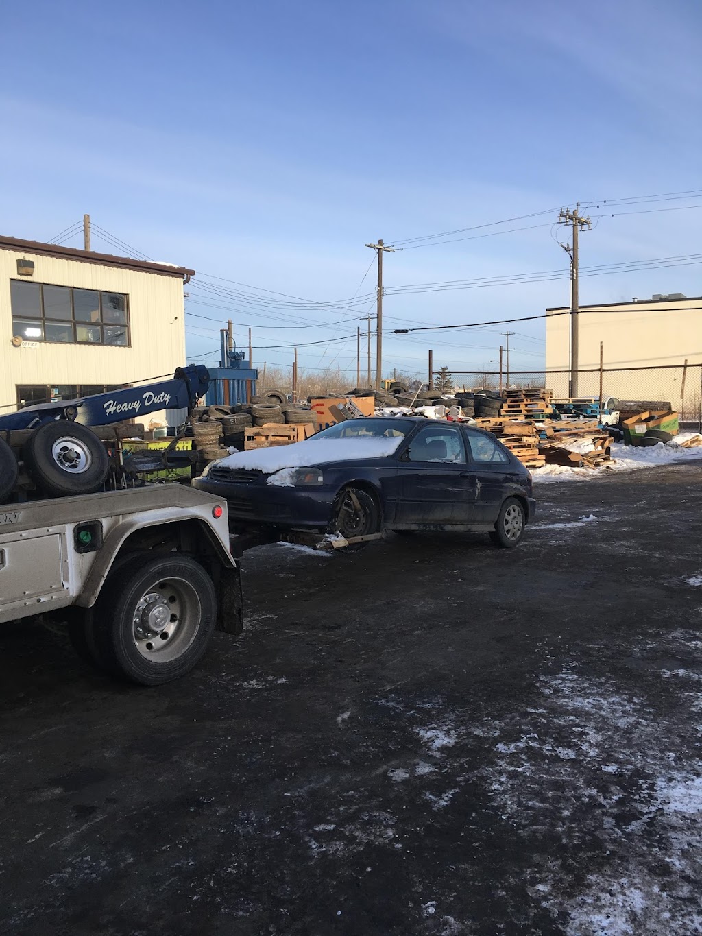 Able Towing 1997 | 13607 25 St NW, Edmonton, AB T5A 3V5, Canada | Phone: (780) 915-0647