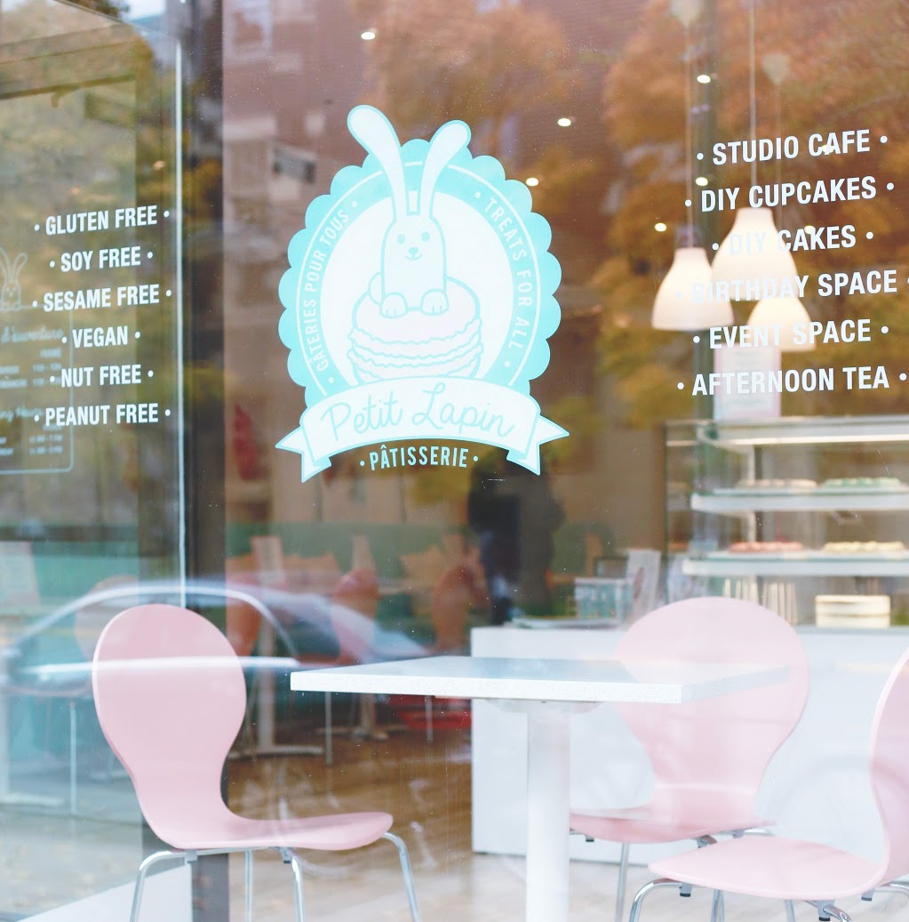 Petit Lapin Café-Studio | 1051 Avenue Bernard, Outremont, QC H3Z 2M8, Canada | Phone: (514) 750-4077