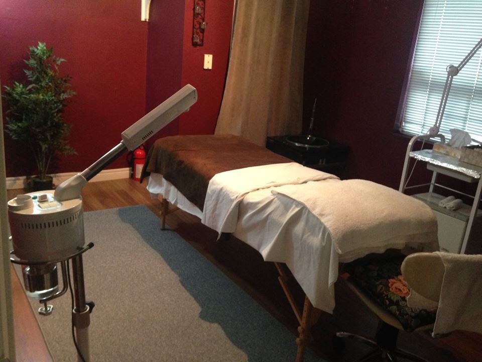 Evexia Spa - Torontos Best Waxing | 148 Danforth Ave 2nd Floor, Toronto, ON M4K 1N1, Canada | Phone: (416) 694-0526