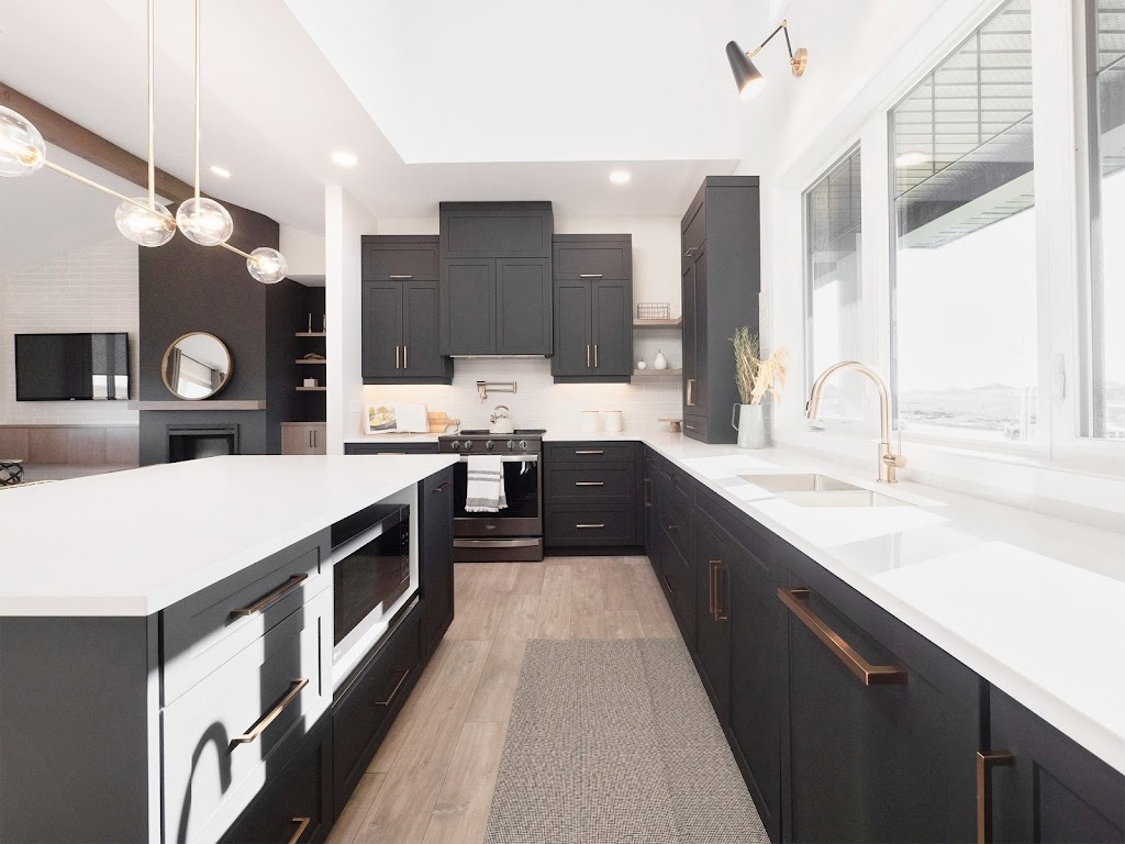 Twilite Manufacturing Ltd | MB-5, Neepawa, MB R0J 1H0, Canada | Phone: (204) 476-3126