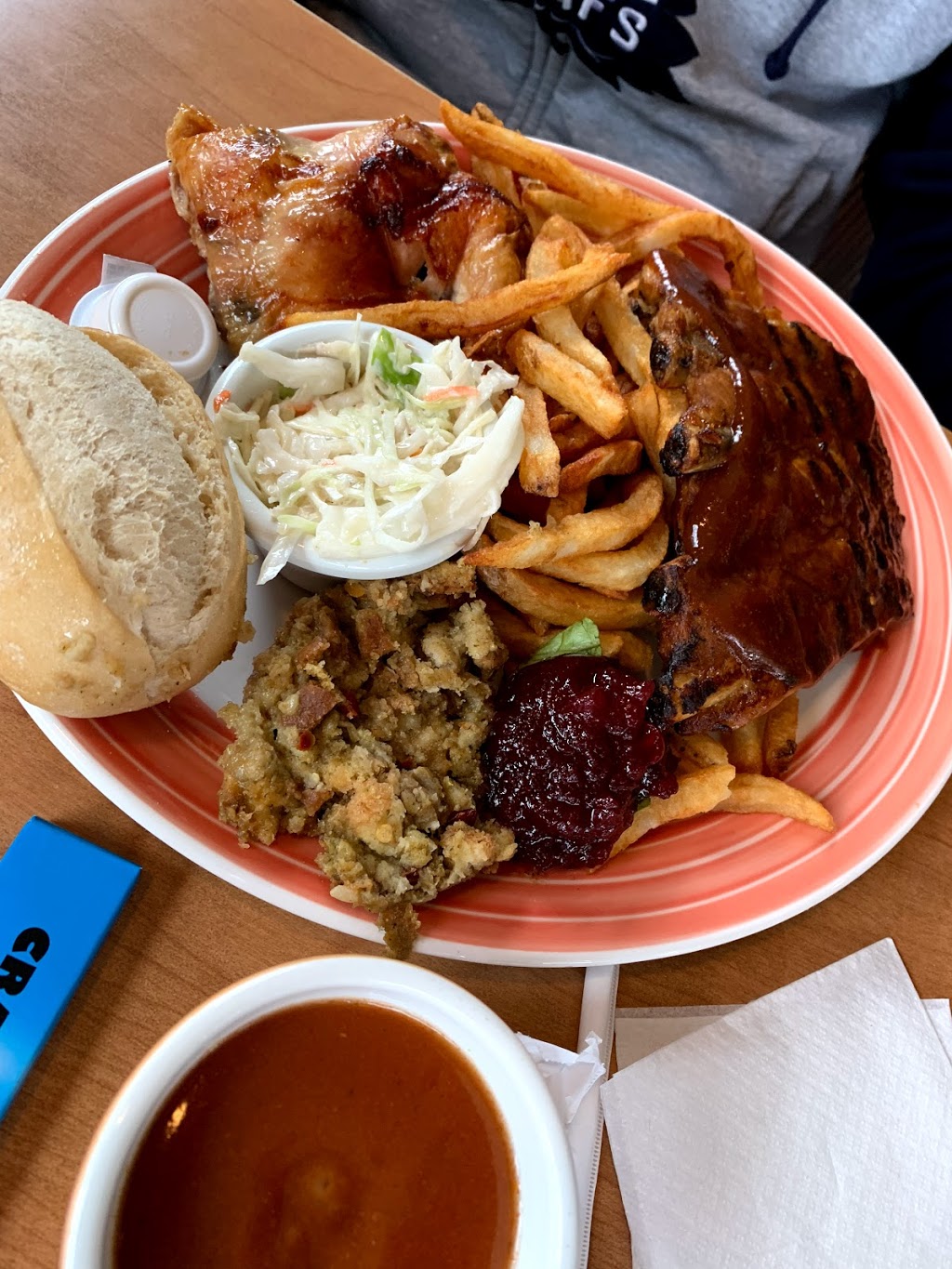 Swiss Chalet Rotisserie & Grill | 92 Fanshawe Park Rd E, London, ON N5X 4C5, Canada | Phone: (519) 672-0968
