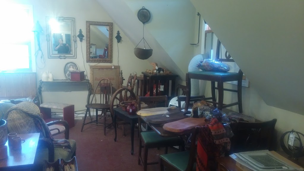 KCs Upscale Garage Sale | 4573 Fairgrounds Rd, Orillia, ON L3V 6H2, Canada | Phone: (905) 442-5091