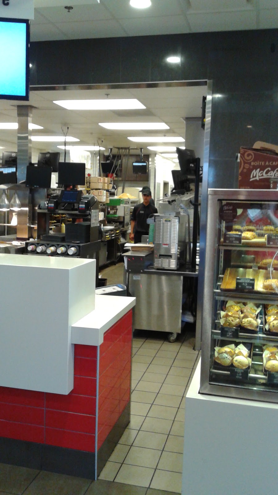 McDonalds | 854 Langford Pkwy, Victoria, BC V9B 2P3, Canada | Phone: (250) 915-0468