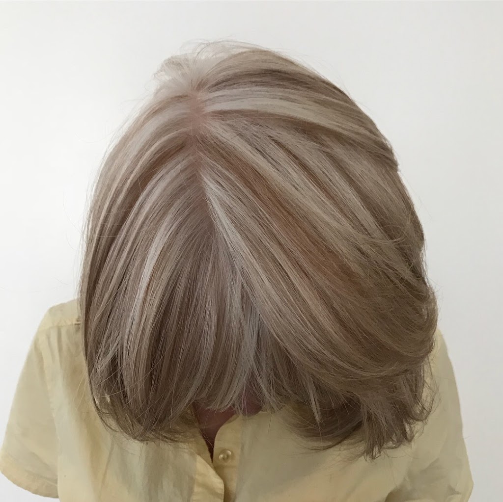 Wildroot hair Salon | 6b, Lennox St, Richmond, ON K0A 2Z0, Canada | Phone: (613) 444-8000
