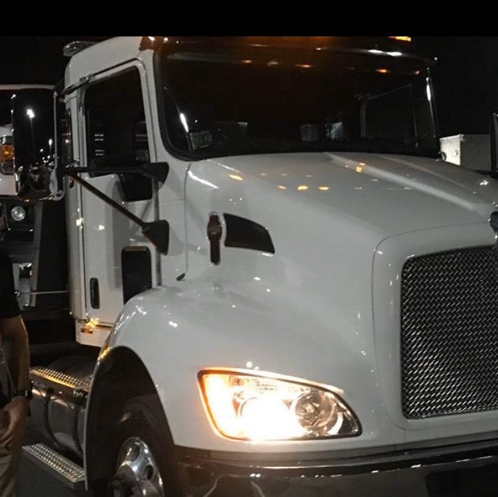 Towing Chomedey | CP 51024 CP CLEROUX, Laval, QC H7T 2Z3, Canada | Phone: (450) 241-0533
