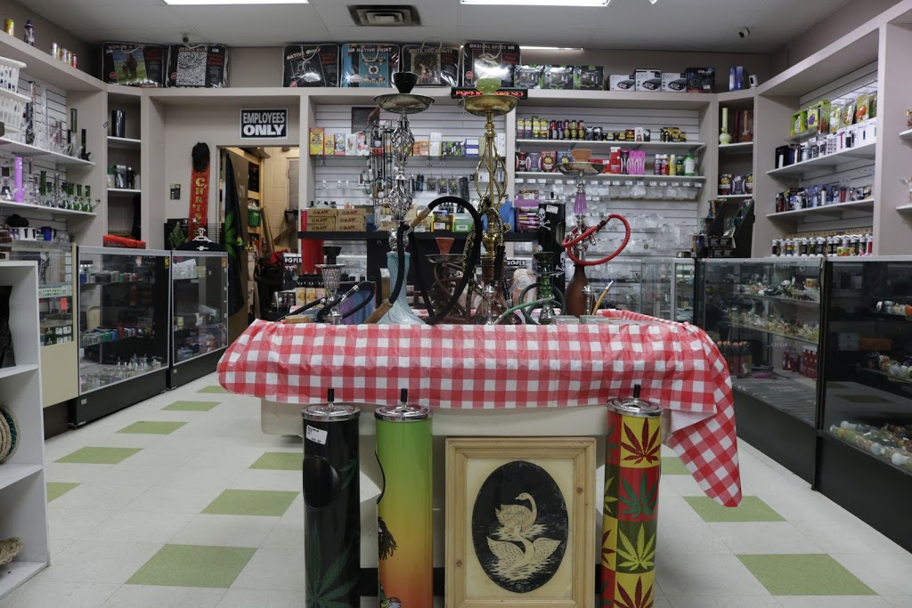 Smokers Hut | 2650 36 St SE, Calgary, AB T2B 0Y3, Canada | Phone: (403) 569-1300