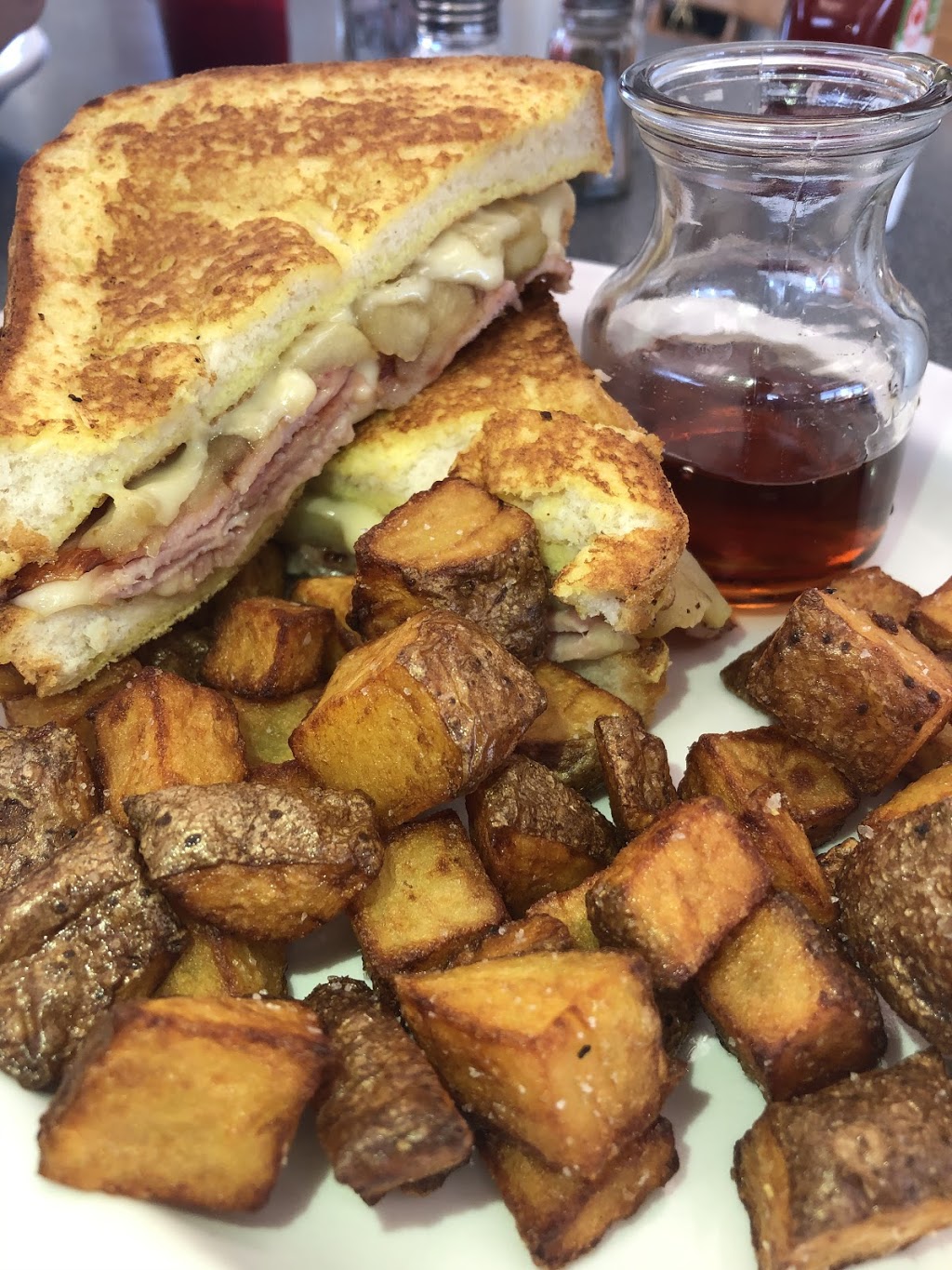 Freelands Diner | 817 Downie St, Stratford, ON N5A 1Y8, Canada | Phone: (519) 508-7900
