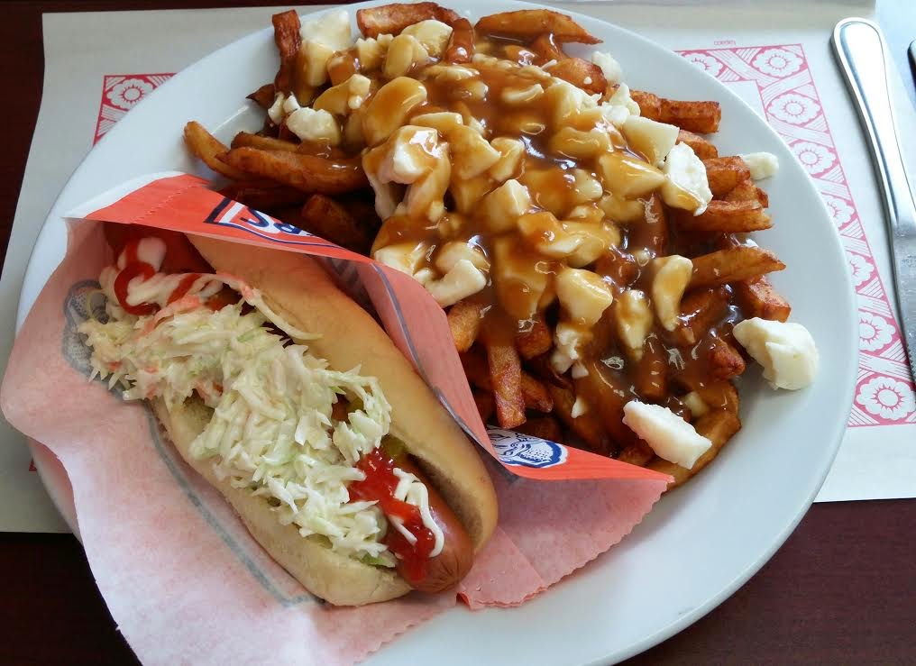 Casse-Croûte Chez Line | 1280 Rue Principale, Lachute, QC J8H 3W7, Canada | Phone: (450) 409-3099