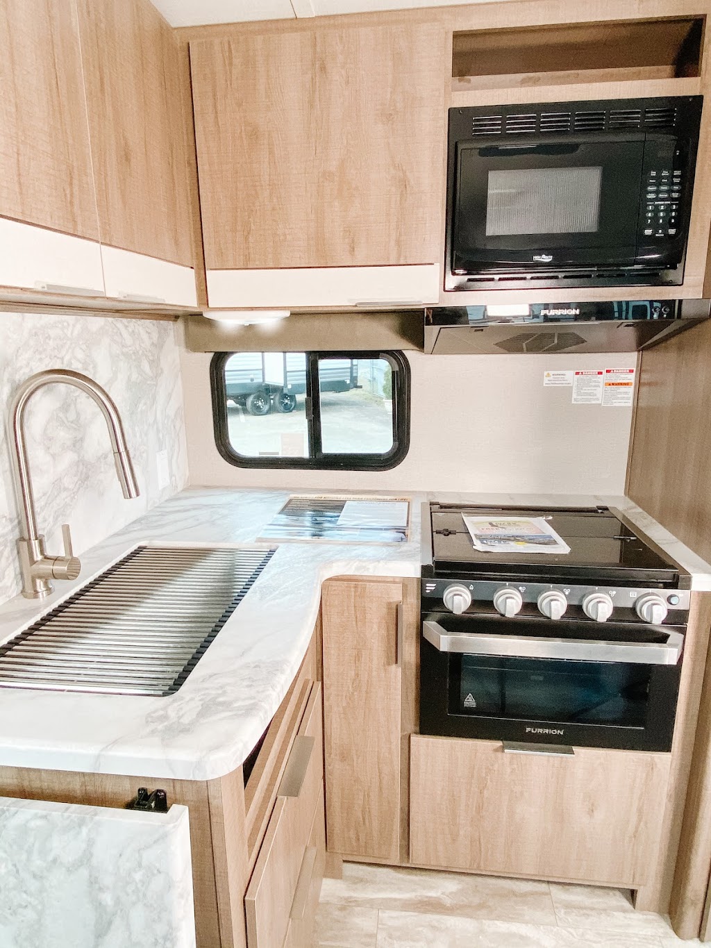 Arbutus RV & Marine Sales Ltd - PORT ALBERNI | 5540 Beaver Creek Rd, Port Alberni, BC V9Y 8X6, Canada | Phone: (250) 724-4648