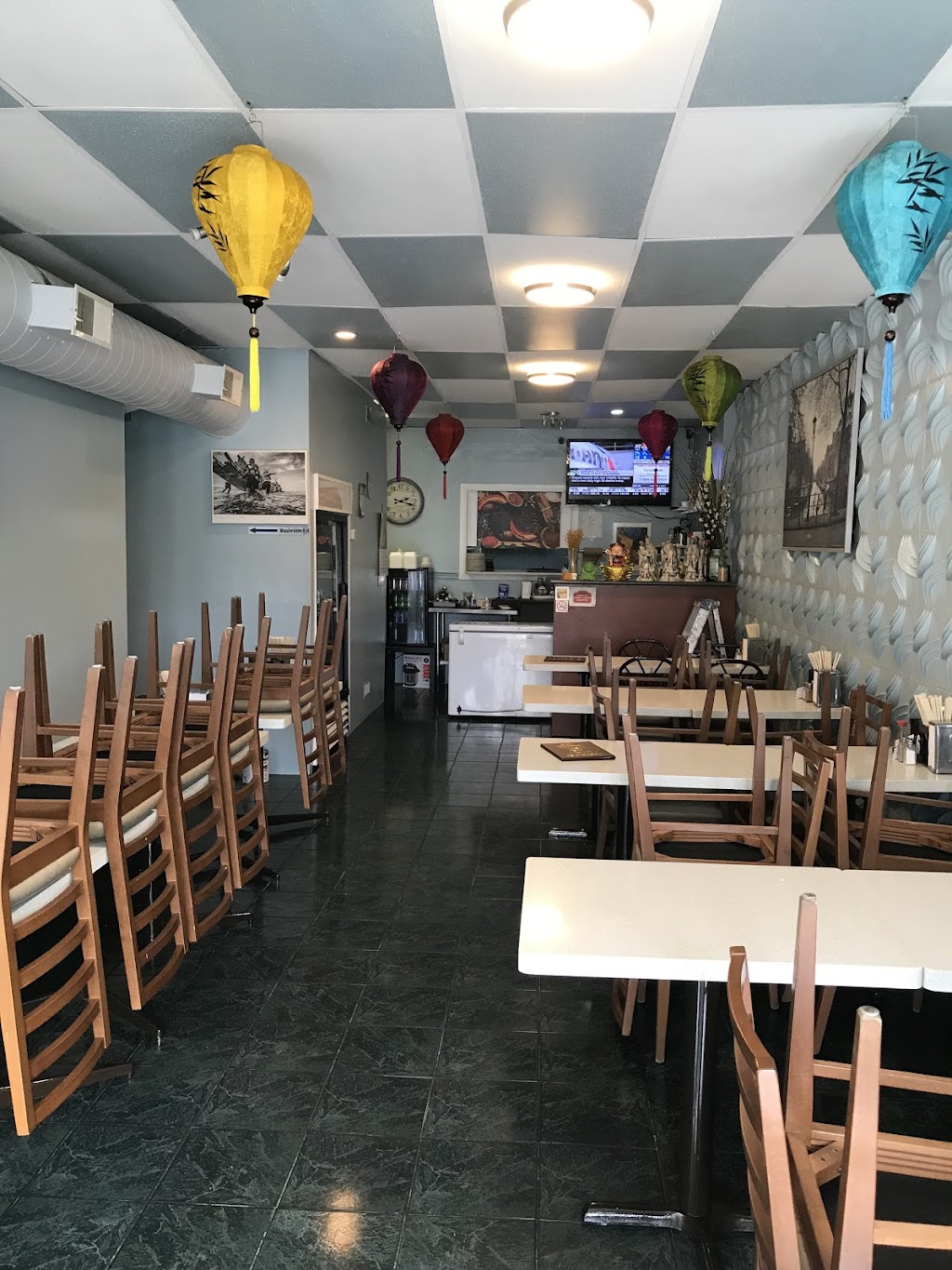 Huong Viet | 1750 St Clair Ave W, Toronto, ON M6N 1J3, Canada | Phone: (416) 658-8088