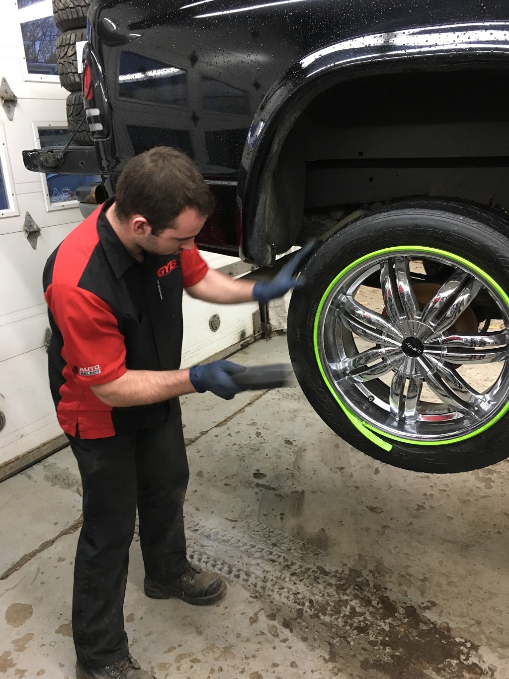 Garage Yvon Bolduc inc. | 118 Rue Saint Louis, Warwick, QC J0A 1M0, Canada | Phone: (819) 358-5251