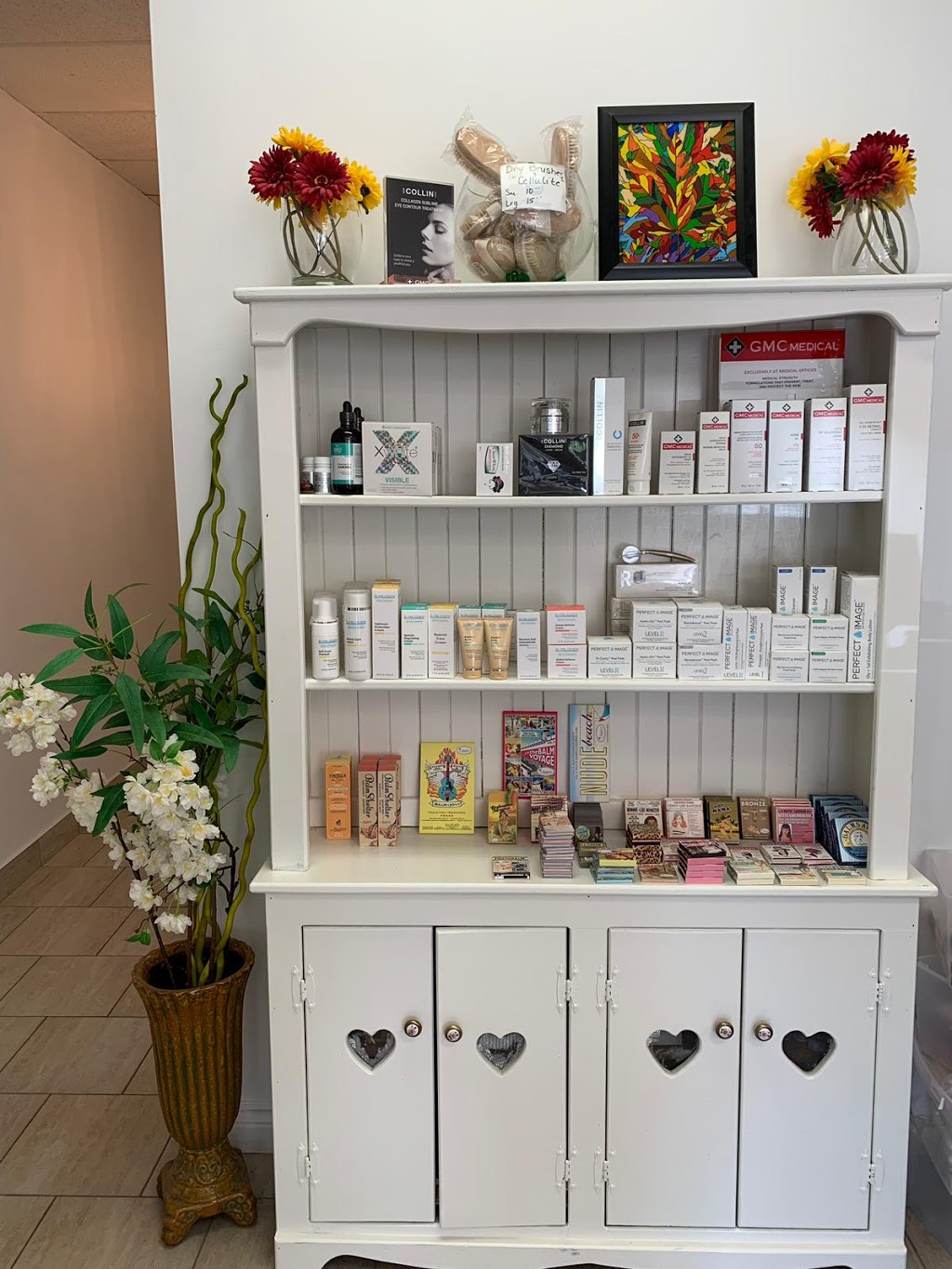 Jenny Palma Medical Aesthetics: Facelifts and Body Contouring Cl | 2261 Bloor St W 2nd Floor, Toronto, ON M6S 1N8, Canada | Phone: (647) 966-7546