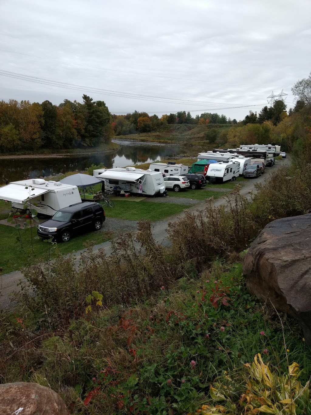 Camping De La Rivière | 108 Rang du Moulin Rouge, Saint-Léonard-dAston, QC J0C 1M0, Canada | Phone: (819) 399-2442