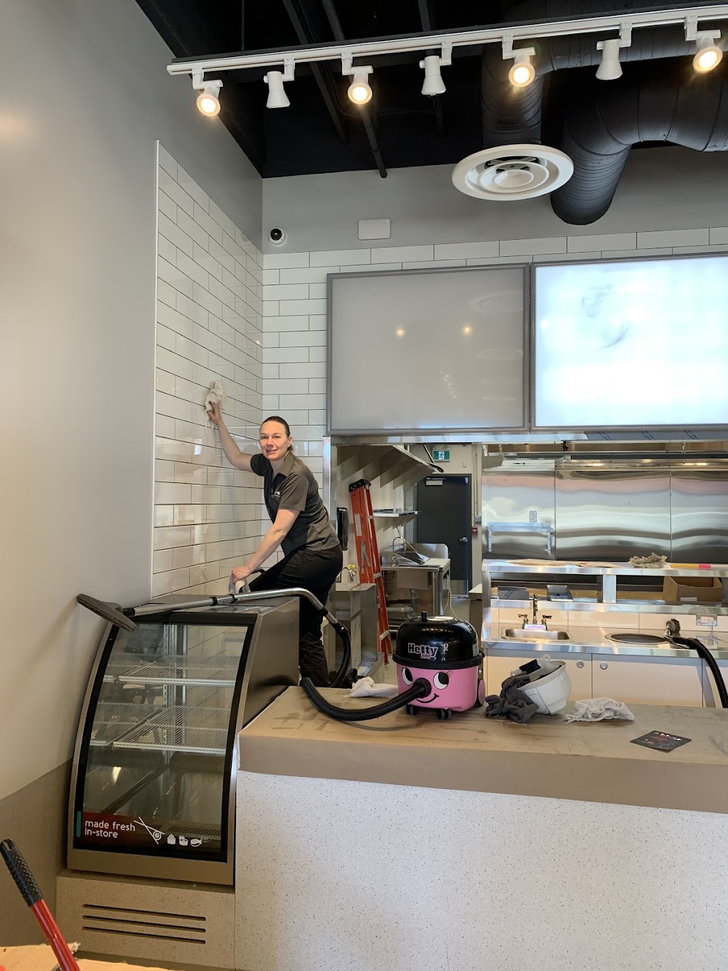 Call Keri Cleaning Services | 1138 Dobler Rd, Parksville, BC V9P 2C5, Canada | Phone: (250) 937-0505