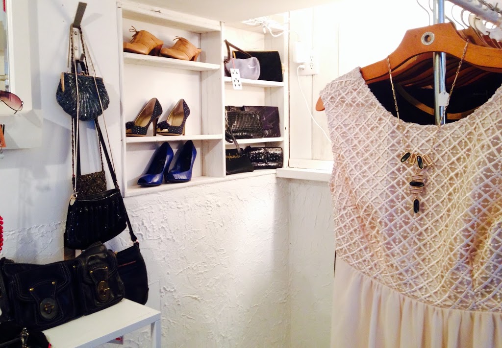 Full Circle Clothing | 478 Village Bay Rd, Mayne Island, BC V0N 2J2, Canada | Phone: (250) 507-4630