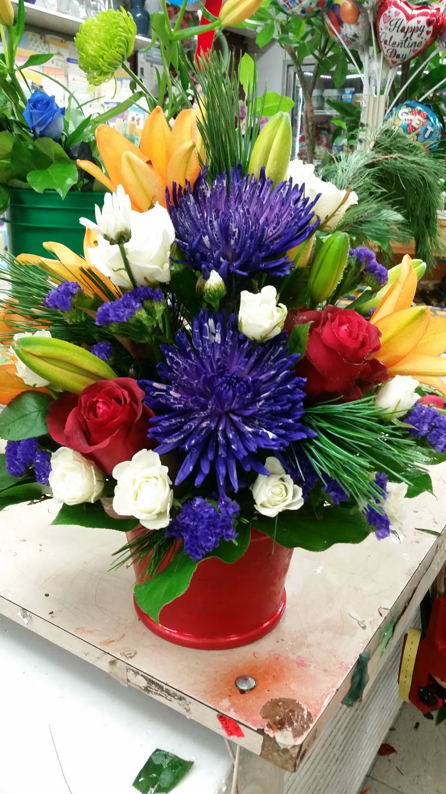 Eastown Gifts & Flowers | 2646 Eglinton Av E, Scarborough, ON M1K 2S3, Canada | Phone: (416) 264-4435