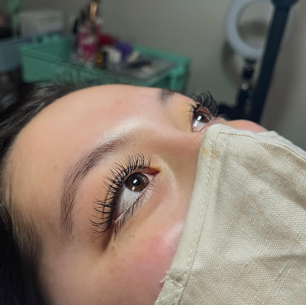 Lashes With Lo | 3461 Eton Crescent, Abbotsford, BC V2S 4W1, Canada | Phone: (604) 835-7747