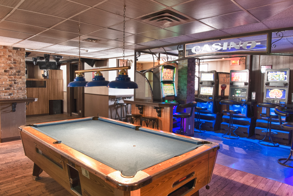 Hôtel Plaza | 1042 Av. du Port, La Baie, QC G7B 1W1, Canada | Phone: (418) 544-2345