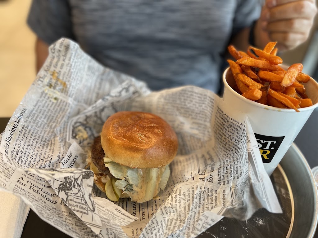 South St. Burger | 3010 26 Ave S, Lethbridge, AB T1J 0A4, Canada | Phone: (825) 399-2761