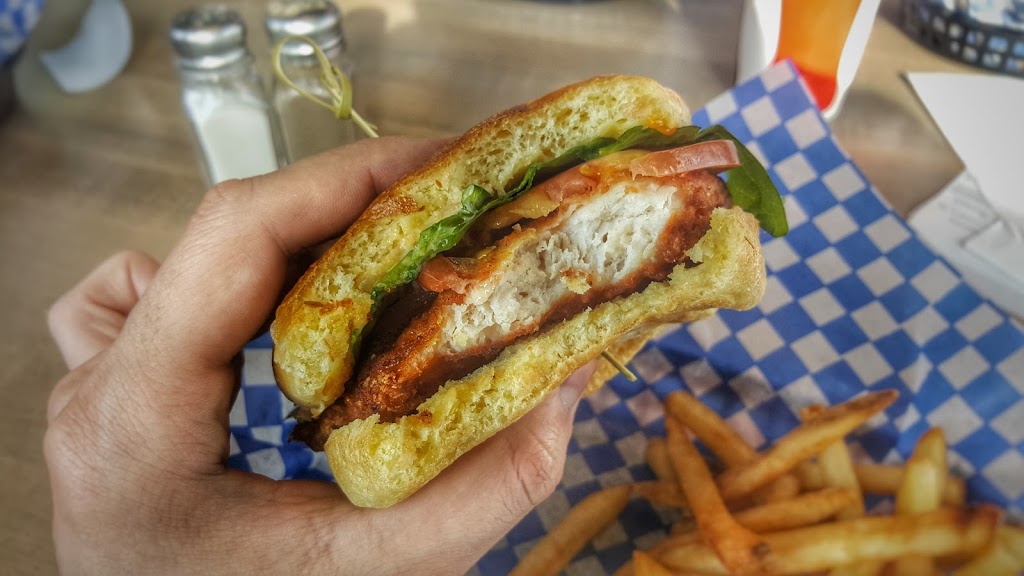 Boardwalk Burgers | 3803 Calgary Trail NW Unit # 546, Edmonton, AB T6J 5M8, Canada | Phone: (587) 499-3214