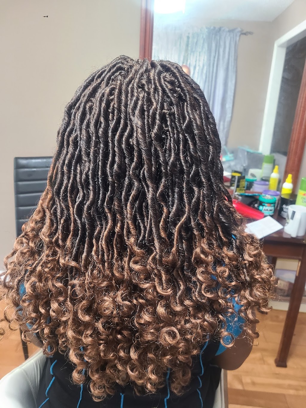 Temdalik Braids and Locs | 21 Grace Crescent, Barrie, ON L4N 9S8, Canada | Phone: (647) 779-2728