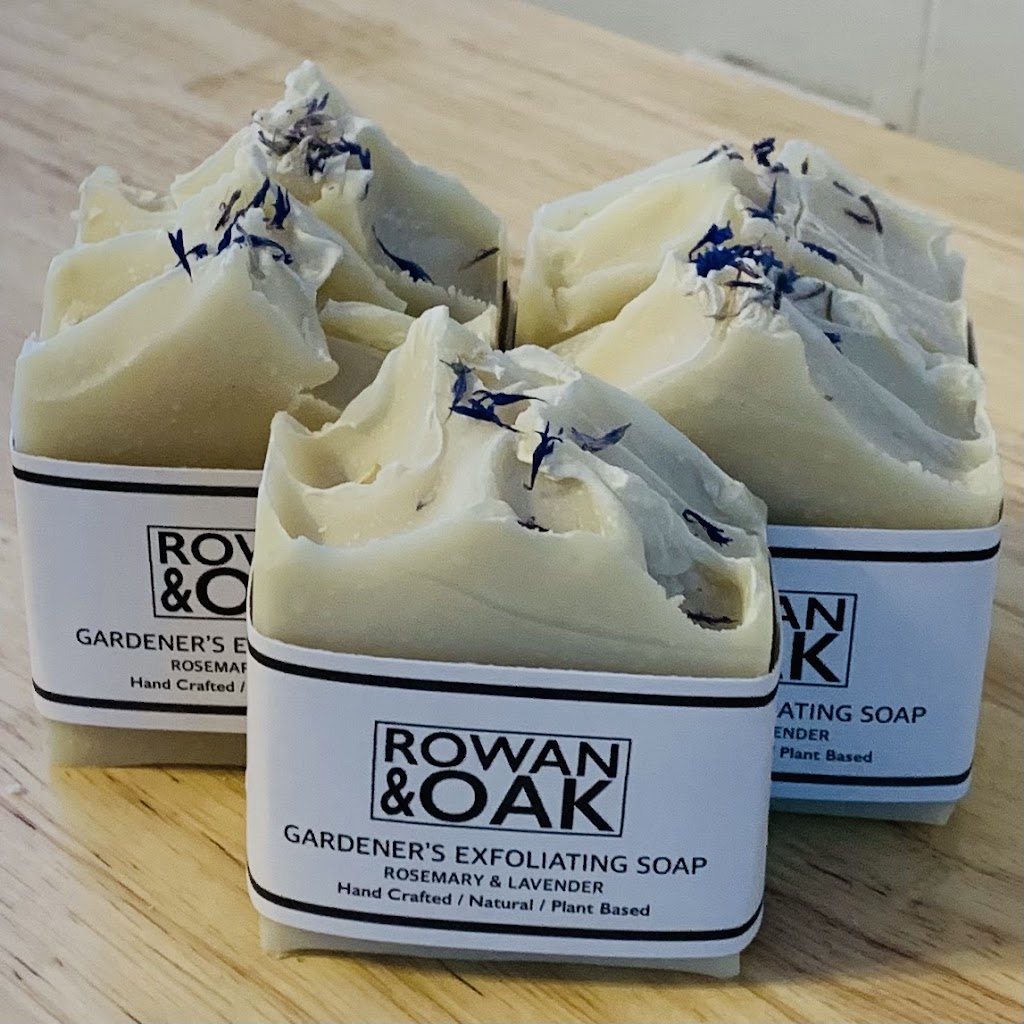 Rowan and Oak | 5167 Haliburton County Rd 21, Haliburton, ON K0M 1S0, Canada | Phone: (705) 455-2159