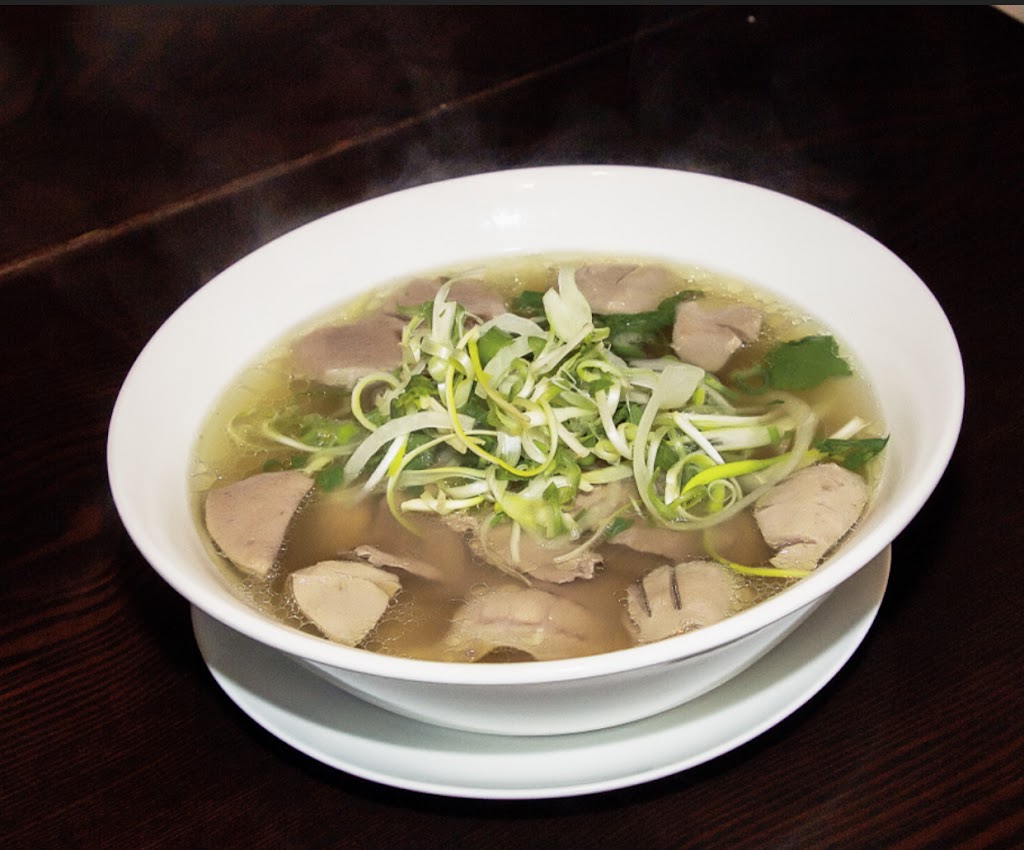 pho-555-restaurant-1114-denman-st-vancouver-bc-v6g-1t2-canada