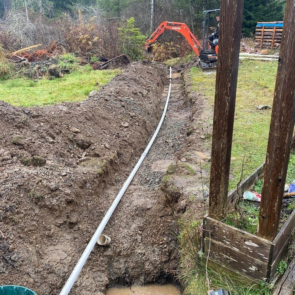 Luah Contracting | 676 Pym St, Parksville, BC V9P 1A9, Canada | Phone: (250) 937-9162