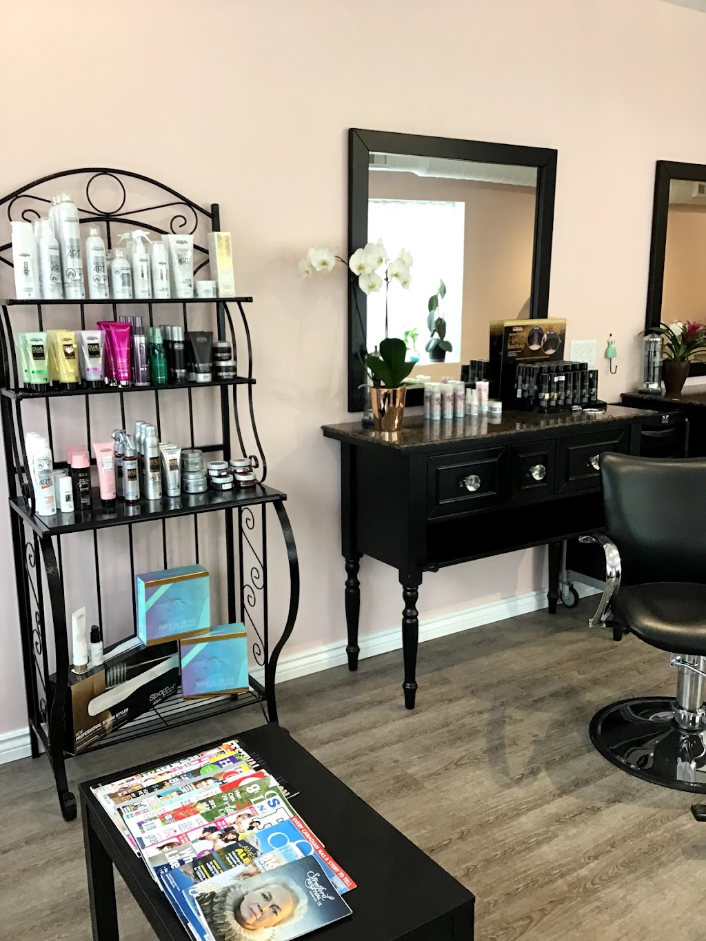 The Turquoise Mirror | 1-56 Nile St, Stratford, ON N5A 4C4, Canada | Phone: (519) 305-2257
