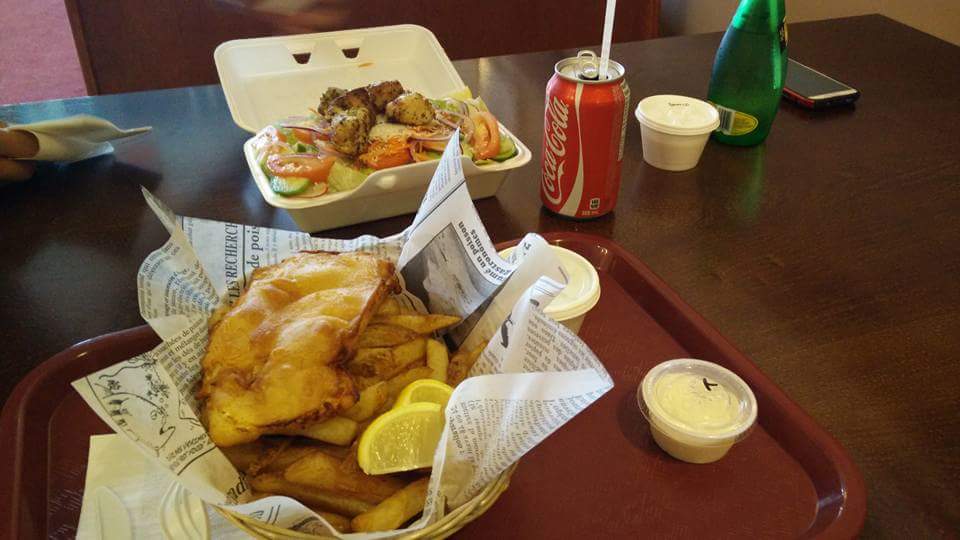 Js Fish & Chips | 17205 Leslie St #2, Newmarket, ON L3Y 8Y8, Canada | Phone: (905) 235-2600