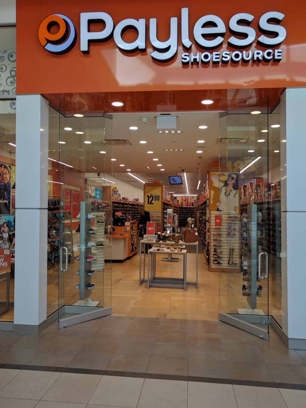 Payless | 2960 Kingsway Dr, Kitchener, ON N2C 2J7, Canada | Phone: (519) 895-8979