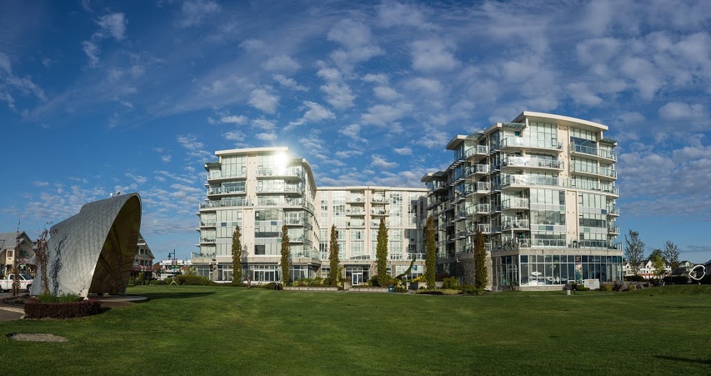 Sidney Pier Hotel & Spa | 9805 Seaport Pl, Sidney, BC V8L 4X3, Canada | Phone: (250) 655-9445