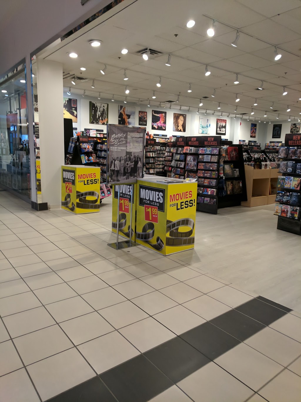 Sunrise Records | 17600 Yonge St, Newmarket, ON L3Y 4Z1, Canada | Phone: (905) 953-9881