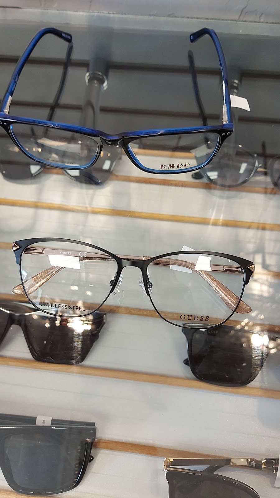 Shalom Eye Care | 601 Doon Village Rd, Kitchener, ON N2P 1N5, Canada | Phone: (519) 893-4747