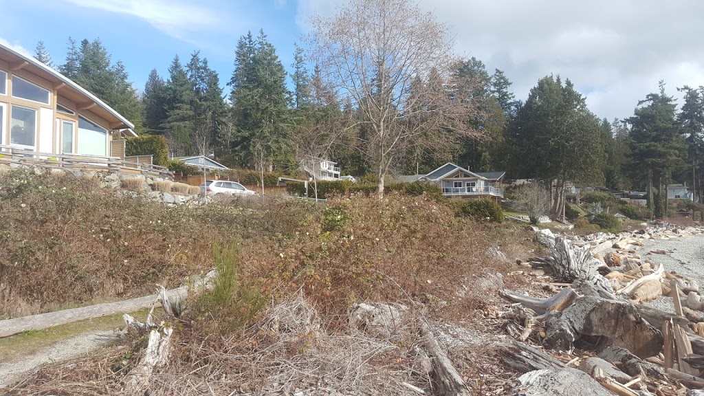 Absolute Heaven Oceanfront Suites | 6471 Sunshine Coast Hwy, Sechelt, BC V0N 3A7, Canada | Phone: (604) 740-4261