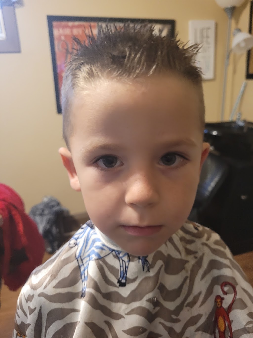 Hair By Kim | 34 Hughes St, St Thomas, ON N5P 2Y8, Canada | Phone: (519) 319-7360