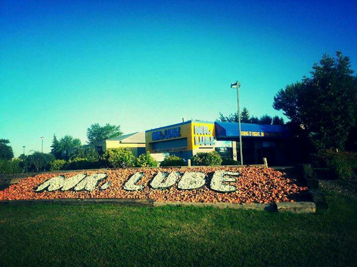Mr. Lube | 12704 137 Ave NW, Edmonton, AB T5L 4Y8, Canada | Phone: (780) 456-8918