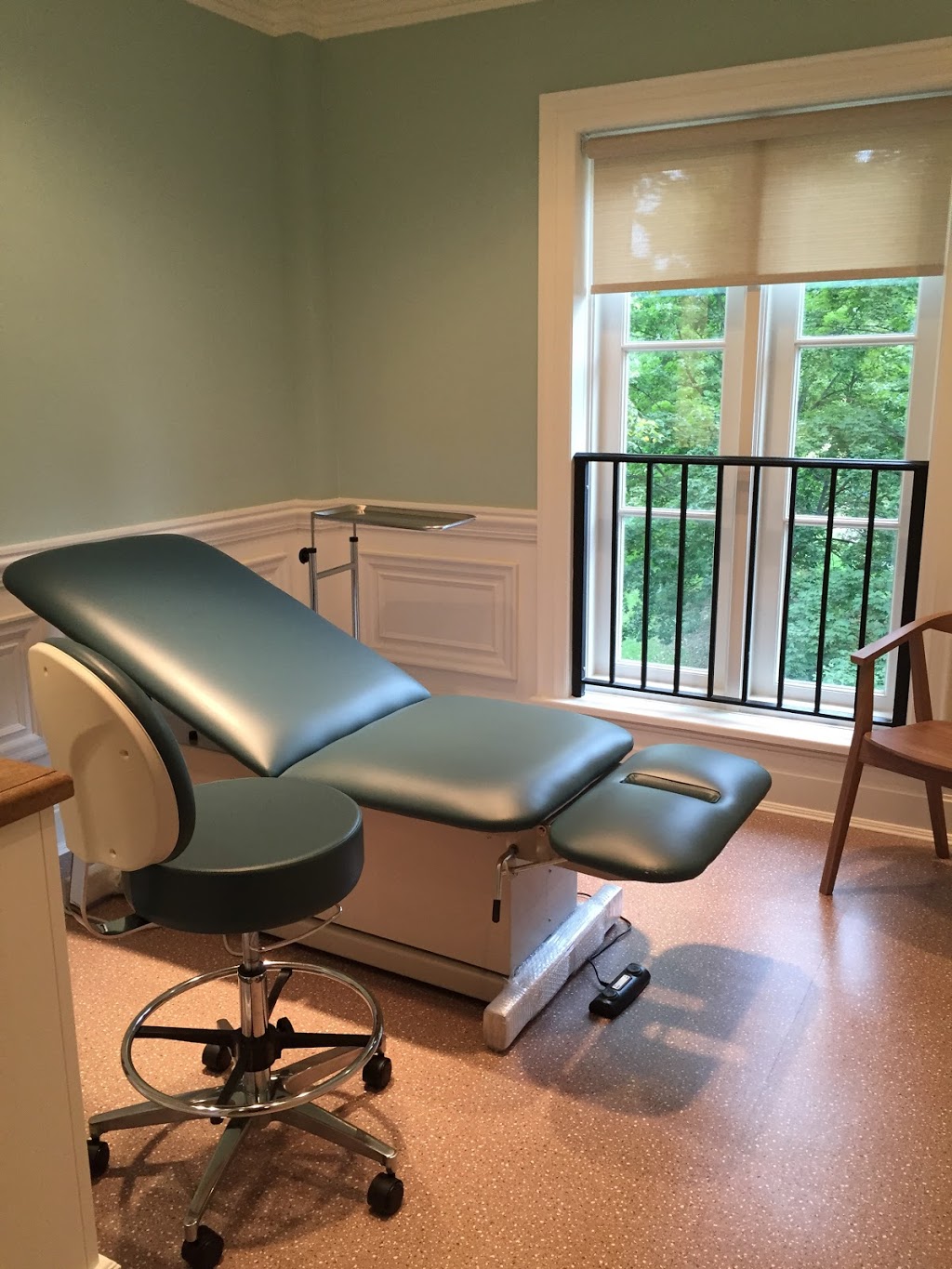 Dr. Stephanie Power - Power Plastic Surgery | 199 Avenue Rd, Toronto, ON M5R 2J3, Canada | Phone: (416) 962-1010