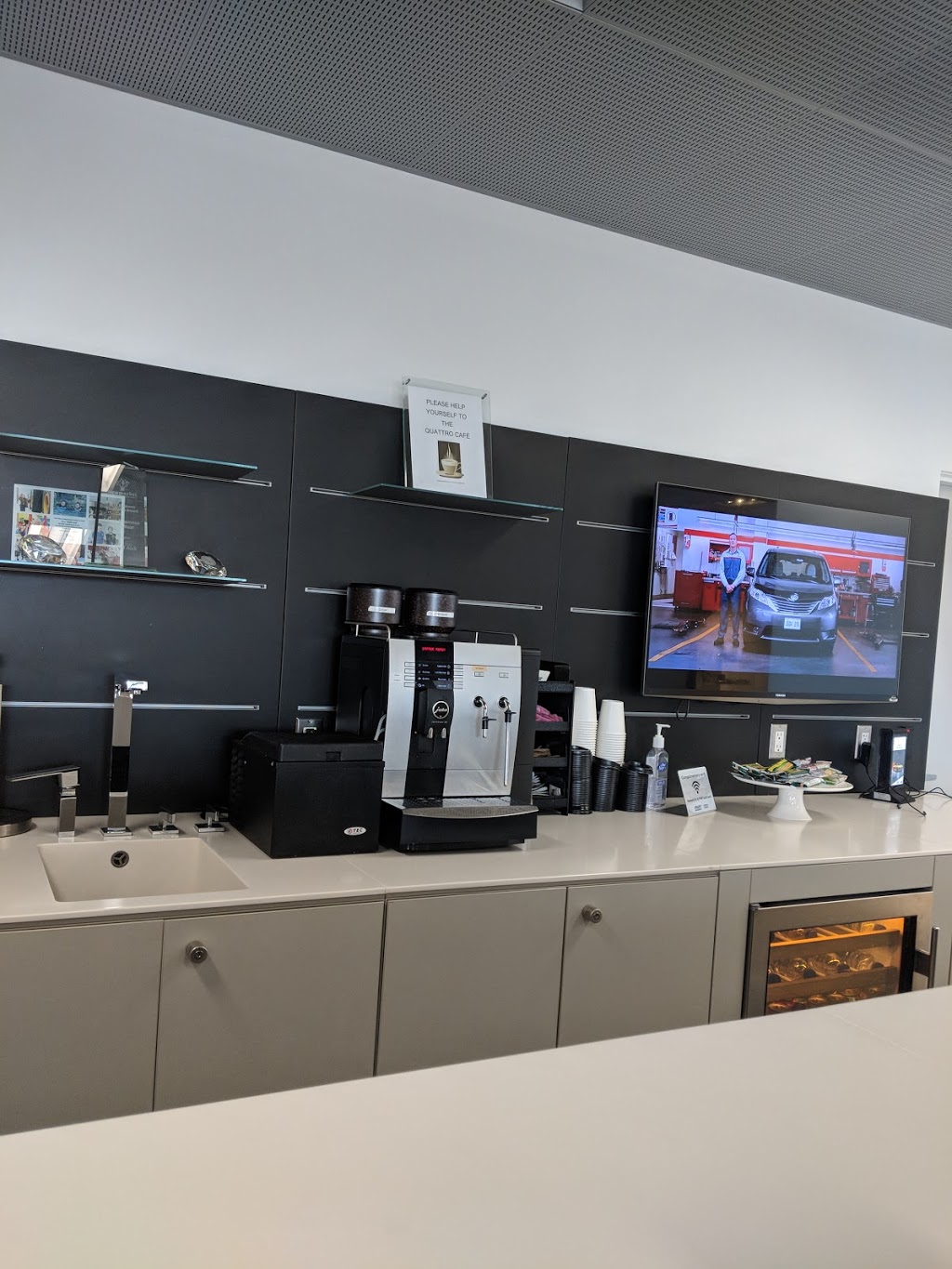 Pfaff Volkswagen | 16885 Leslie St, Newmarket, ON L3Y 9A1, Canada | Phone: (905) 895-2366