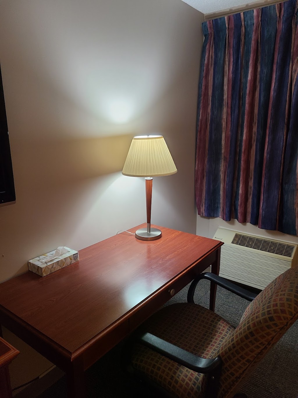 Canada Grey Motor Inn | 616 2 Ave W, Hanna, AB T0J 1P0, Canada | Phone: (403) 854-4471