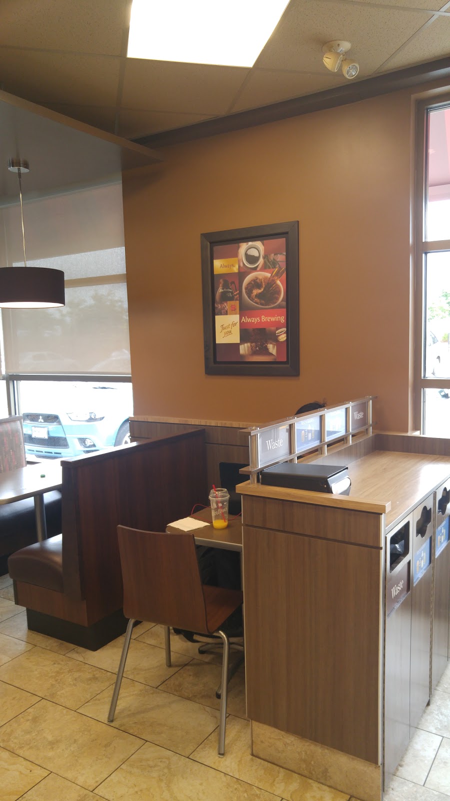 Tim Hortons | 1150 Blair Rd, Gloucester, ON K1B 3K7, Canada | Phone: (613) 742-1800