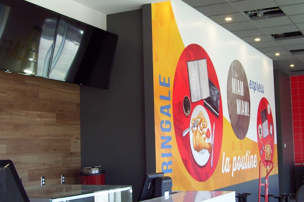 Chez Louis Poulet Et Pizza | 4571 Bd Saint-Joseph, Saint-Nicéphore, QC J2A 1L4, Canada | Phone: (819) 474-3494