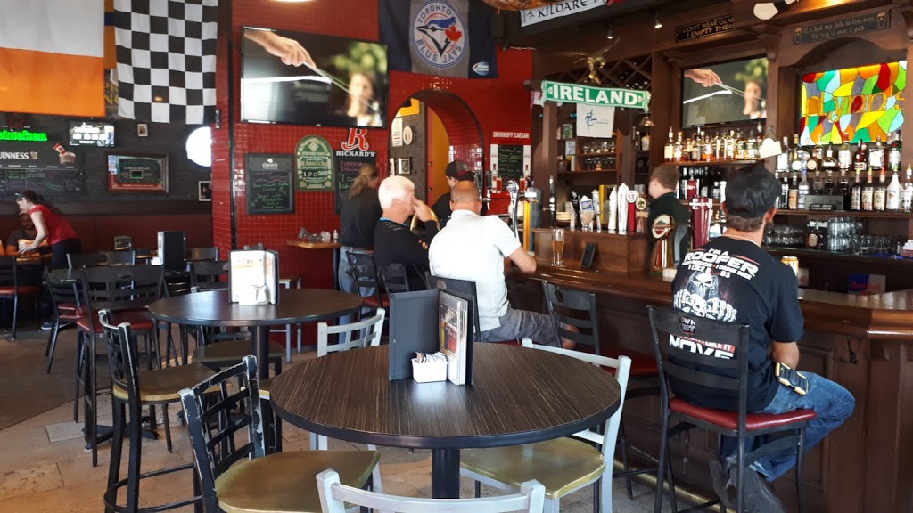 Flynns Irish Pub | 96 Main St, Penetanguishene, ON L9M 1T5, Canada | Phone: (705) 355-4782