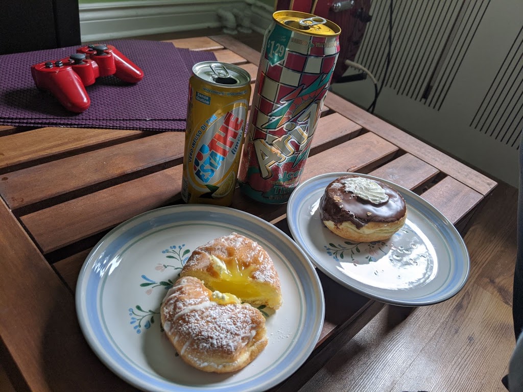 Angels Bakery & Deli | 296 Rogers Rd, York, ON M6E 1R3, Canada | Phone: (416) 651-3402